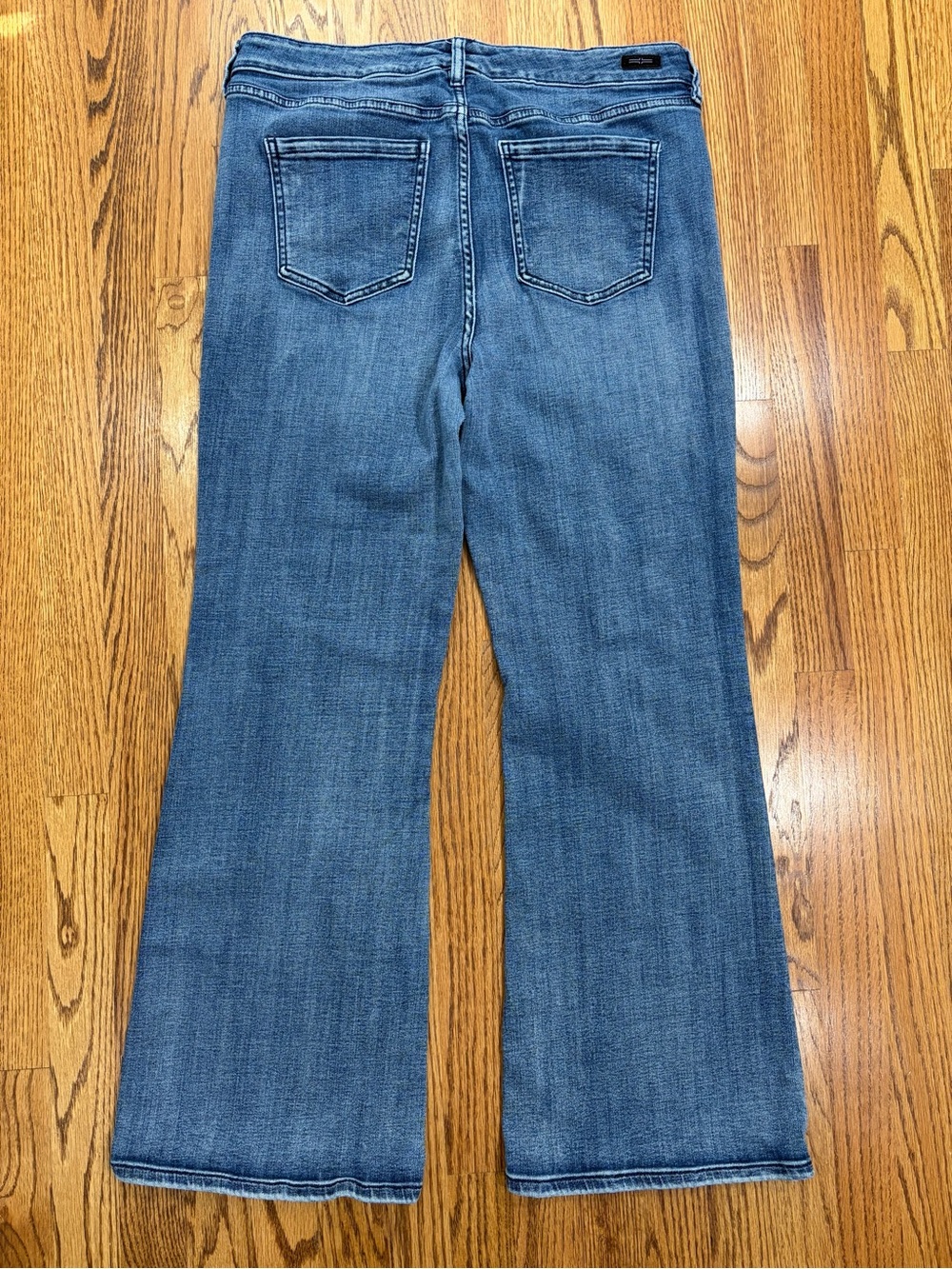Liverpool Mid-Rise Slight Flare Blue Denim Jeans (16/33) - Picture 2 of 10